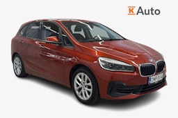 oranssi BMW 225 2020 kuva 1.