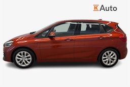oranssi BMW 225 2020 kuva 5.