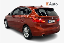 oranssi BMW 225 2019 kuva 2.