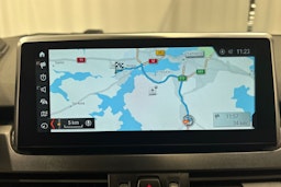 oranssi BMW 225 2019 kuva 24.