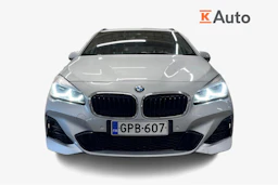 Harmaa BMW 225 2019 kuva 5.