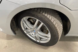 Harmaa BMW 225 2019 kuva 13.