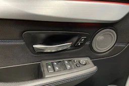 Harmaa BMW 225 2019 kuva 26.