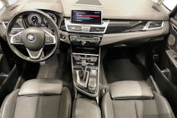 harmaa BMW 225 2019 kuva 9.
