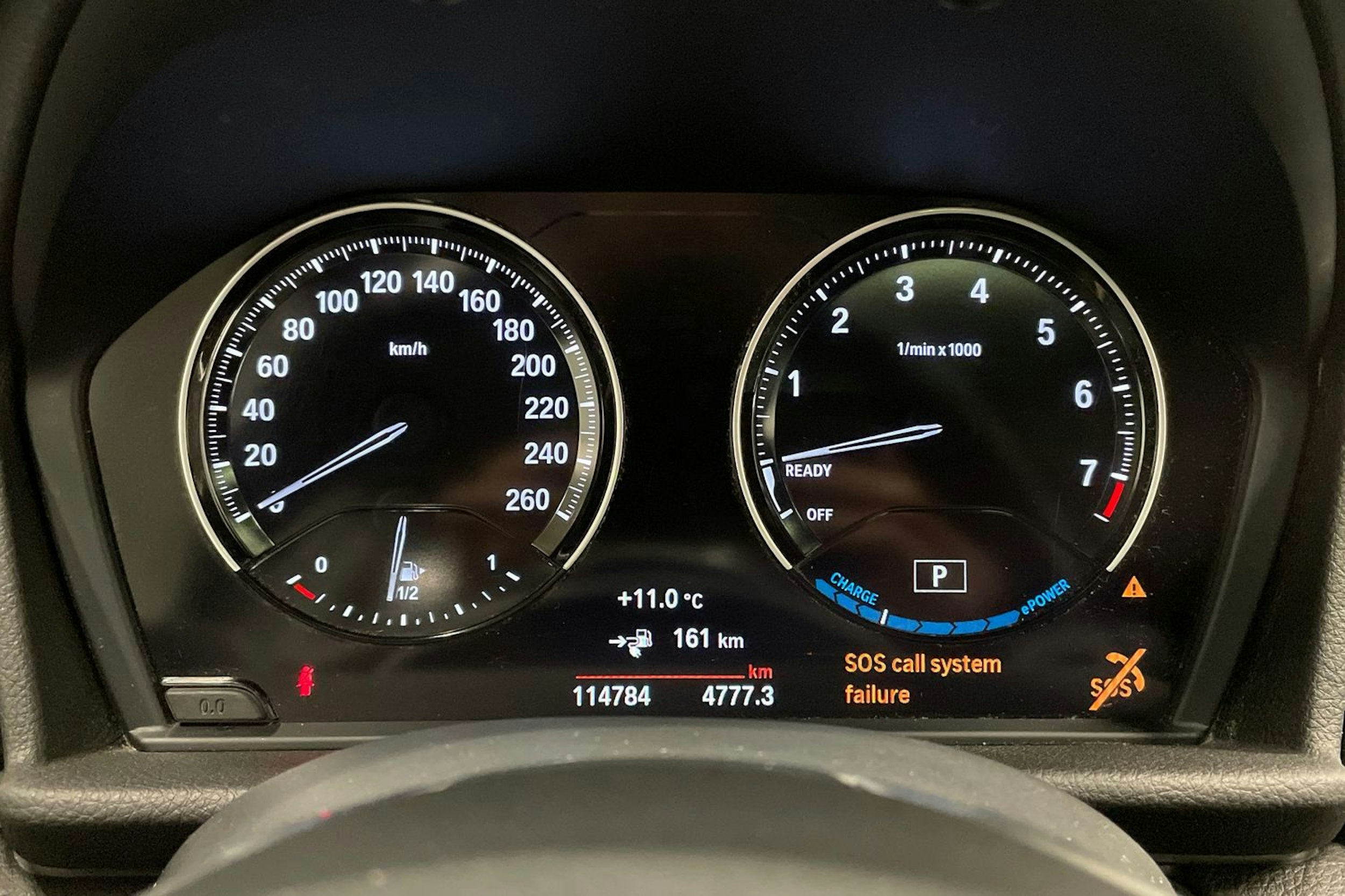 harmaa BMW 225 2019 kuva 15.