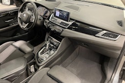 harmaa BMW 225 2019 kuva 28.