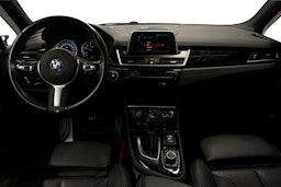 sininen BMW 225 2020 kuva 9.