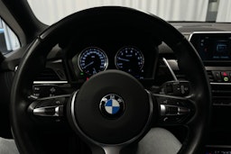 sininen BMW 225 2020 kuva 14.