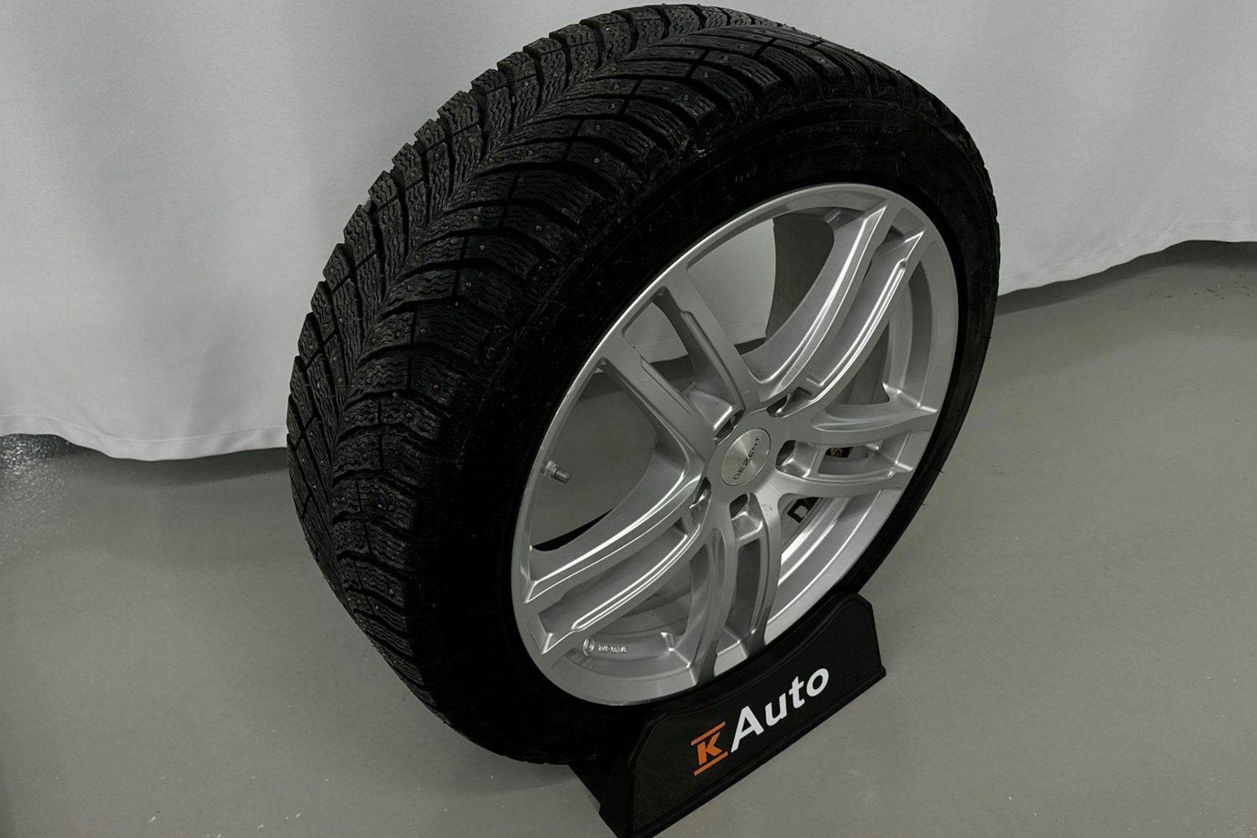 sininen BMW 225 2020 kuva 20.