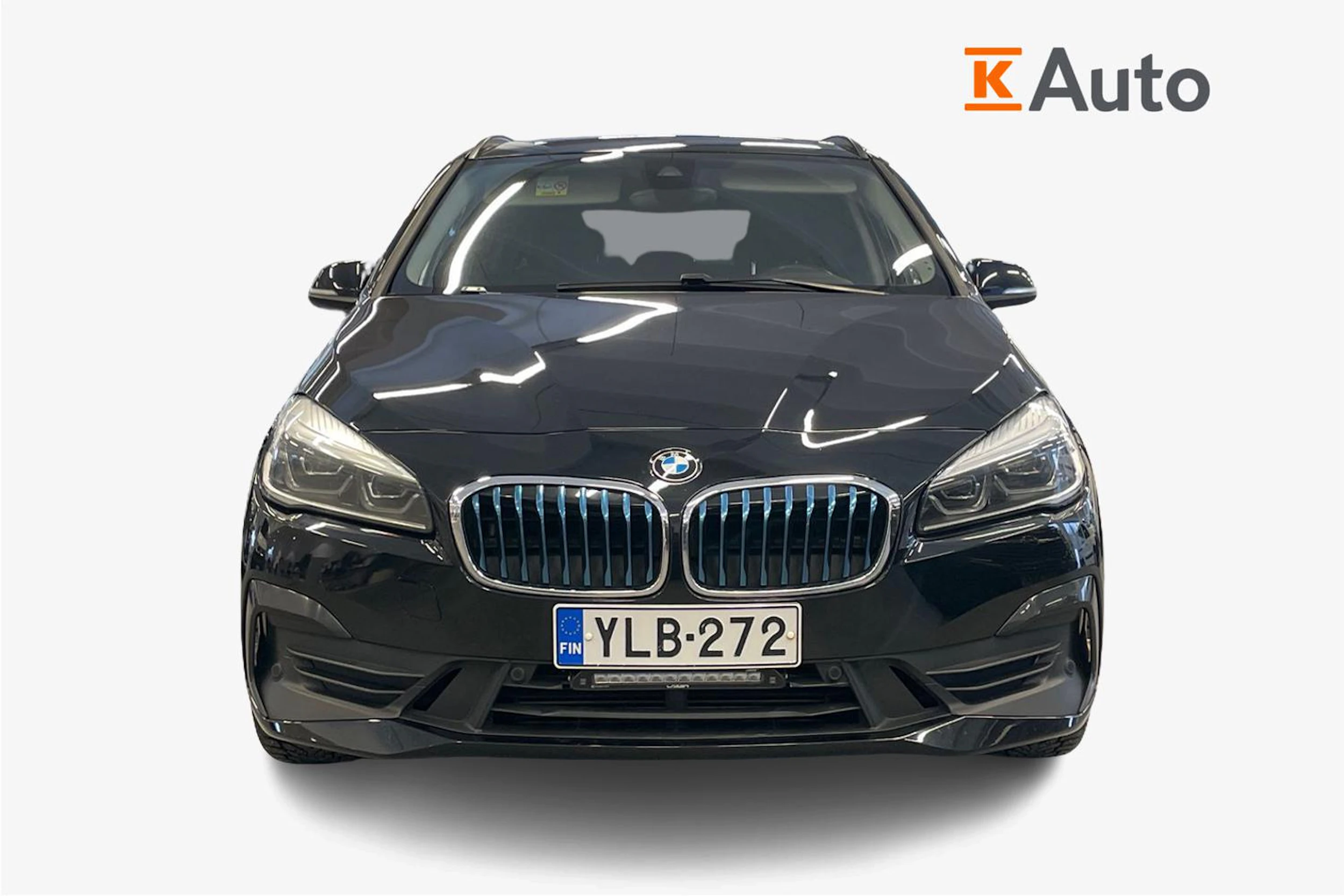 Musta BMW 225 2019 kuva 5.