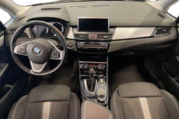 Musta BMW 225 2019 kuva 9.