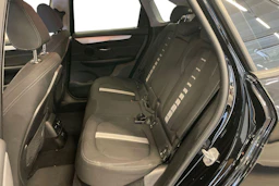 Musta BMW 225 2019 kuva 10.