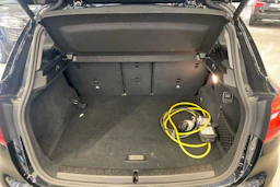 Musta BMW 225 2019 kuva 14.