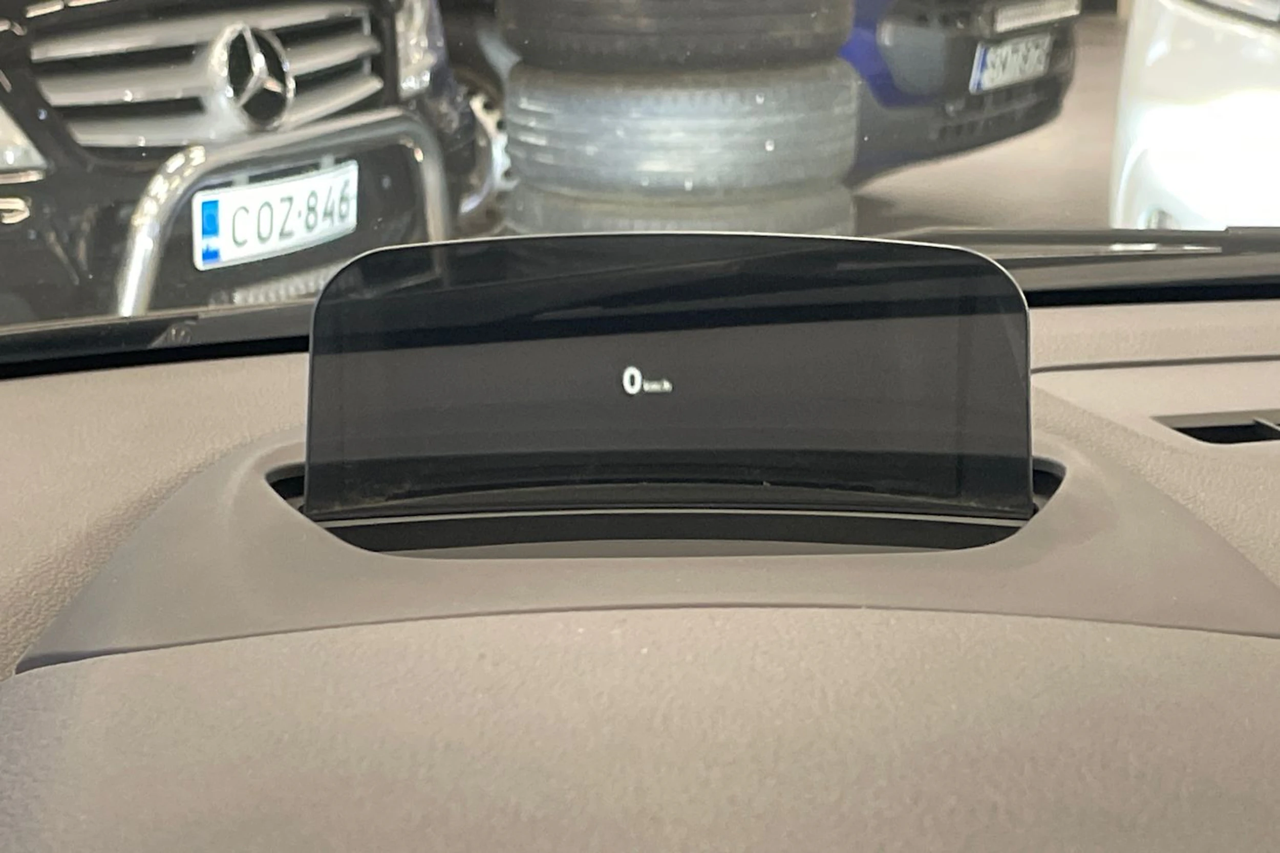 Musta BMW 225 2019 kuva 18.