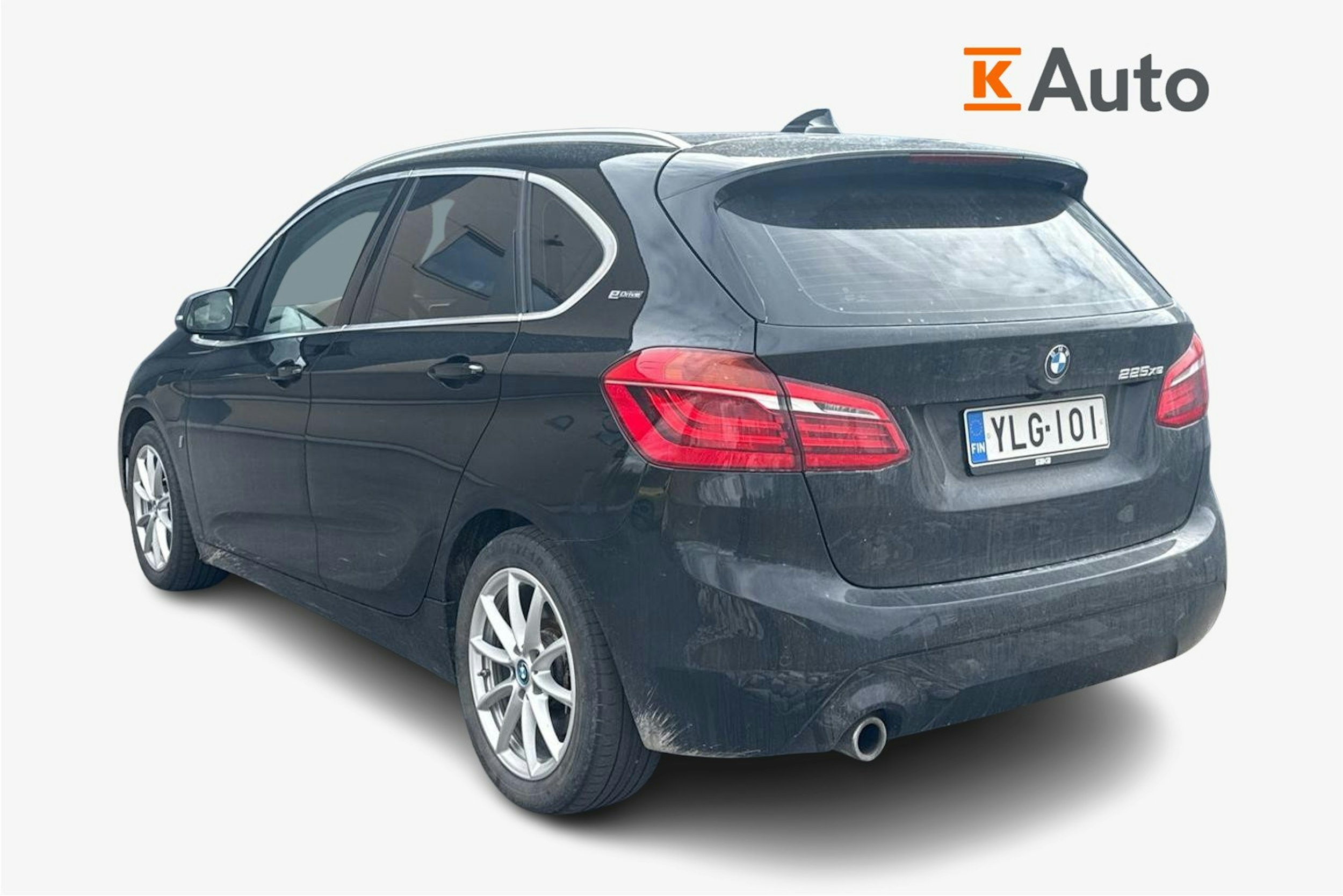 musta BMW 225 2019 kuva 2.