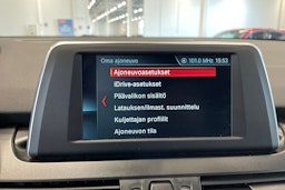 musta BMW 225 2019 kuva 23.
