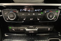 musta BMW 225 2019 kuva 26.