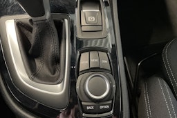 musta BMW 225 2019 kuva 27.