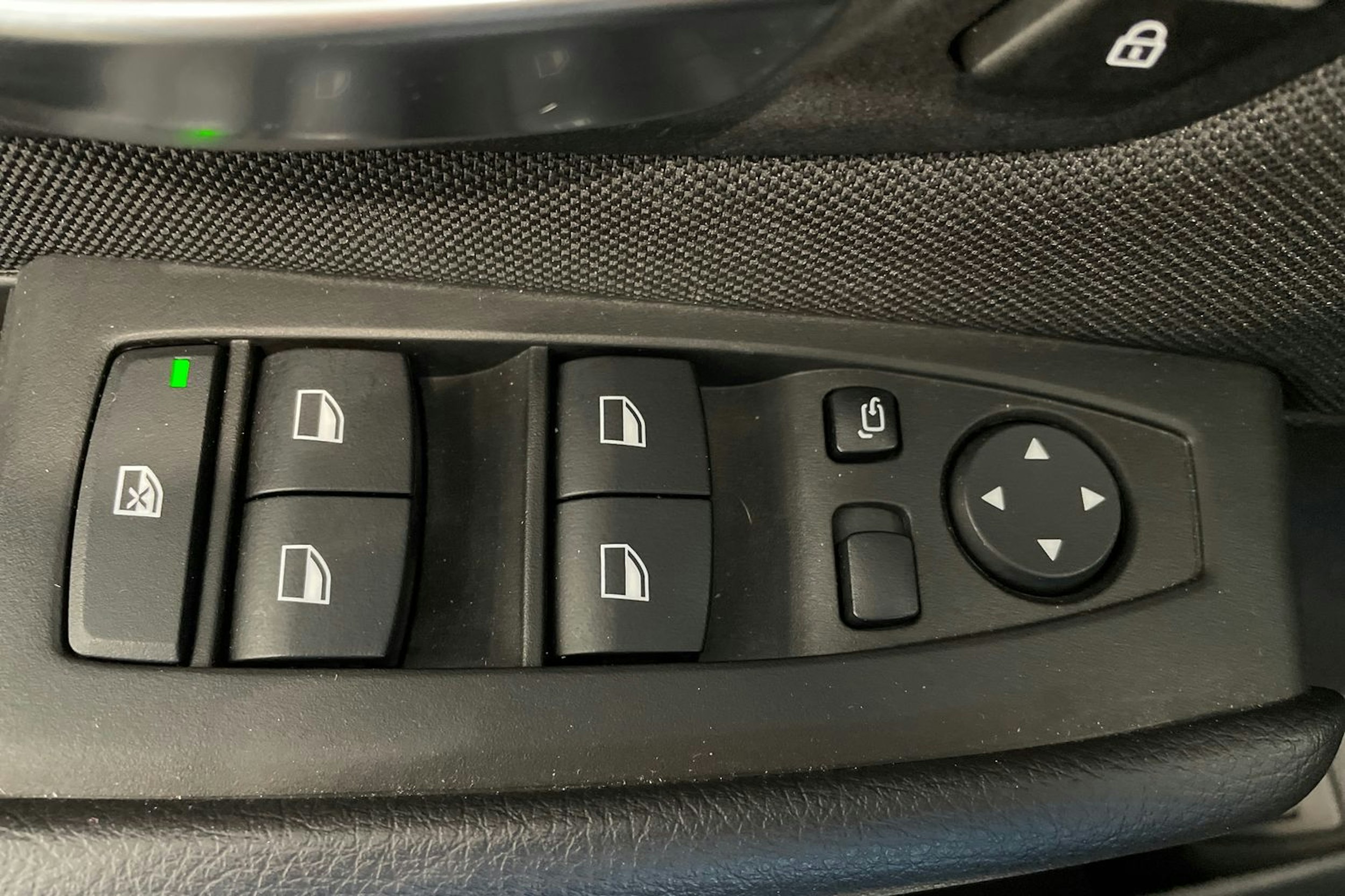 musta BMW 225 2019 kuva 28.