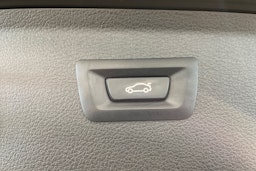 musta BMW 225 2019 kuva 33.