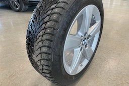 musta BMW 225 2019 kuva 34.