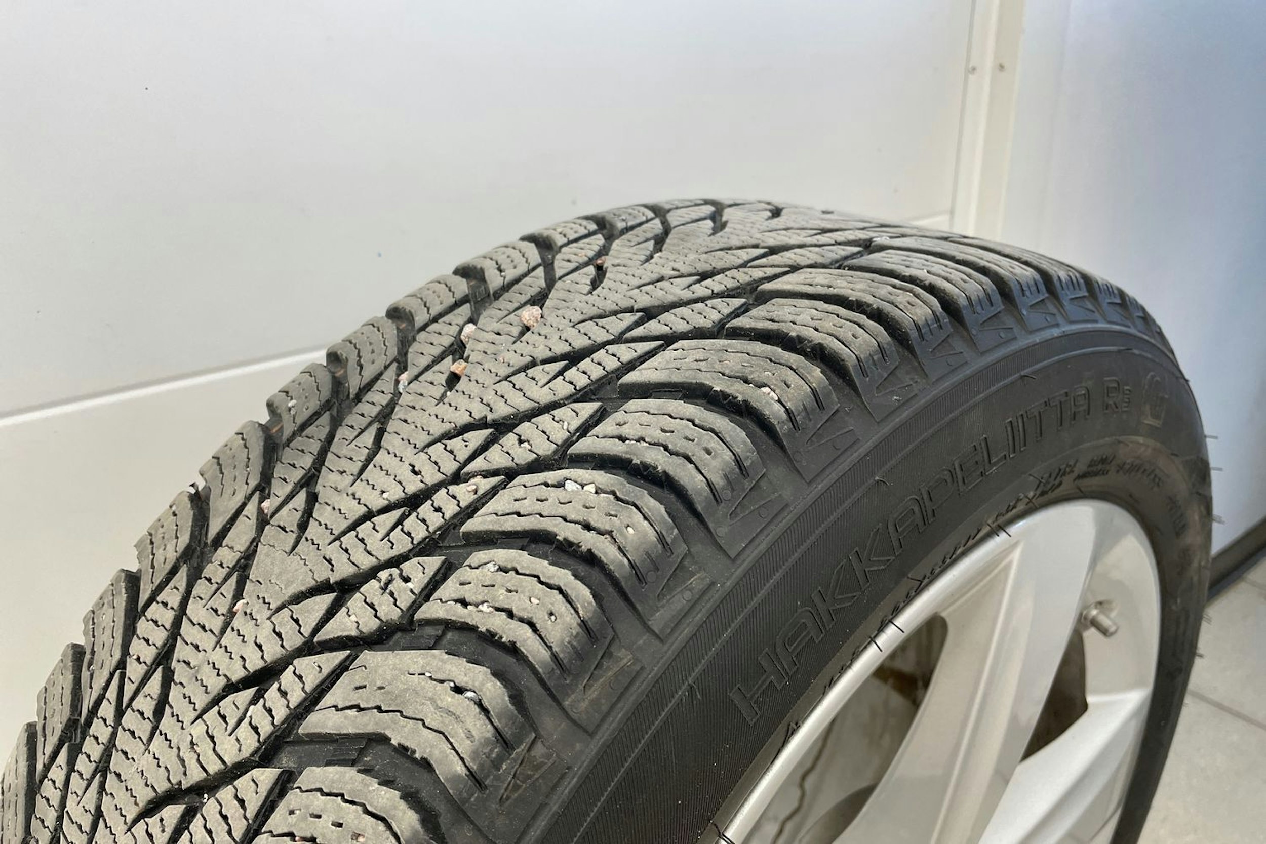 sininen BMW 225 2020 kuva 32.