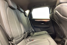 sininen BMW 225 2020 kuva 33.