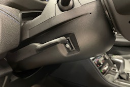 sininen BMW 225 2020 kuva 37.