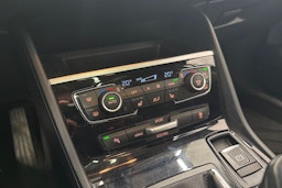 musta BMW 225 2020 kuva 28.
