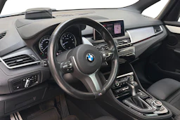 valkoinen BMW 225 2021 kuva 6.