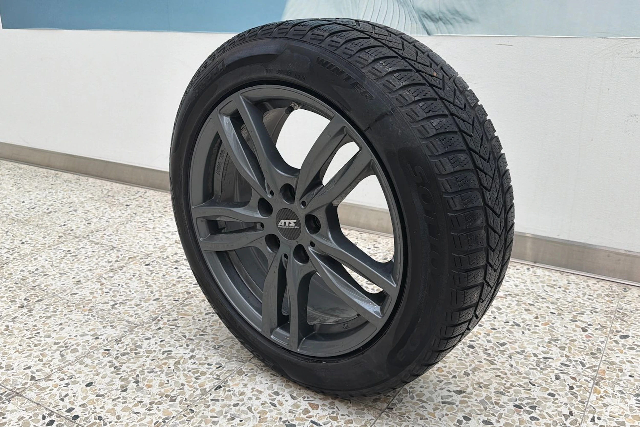 valkoinen BMW 225 2021 kuva 10.