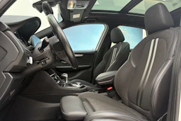 valkoinen BMW 225 2021 kuva 11.