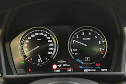 valkoinen BMW 225 2021 kuva 12.