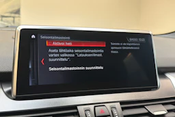 valkoinen BMW 225 2021 kuva 18.