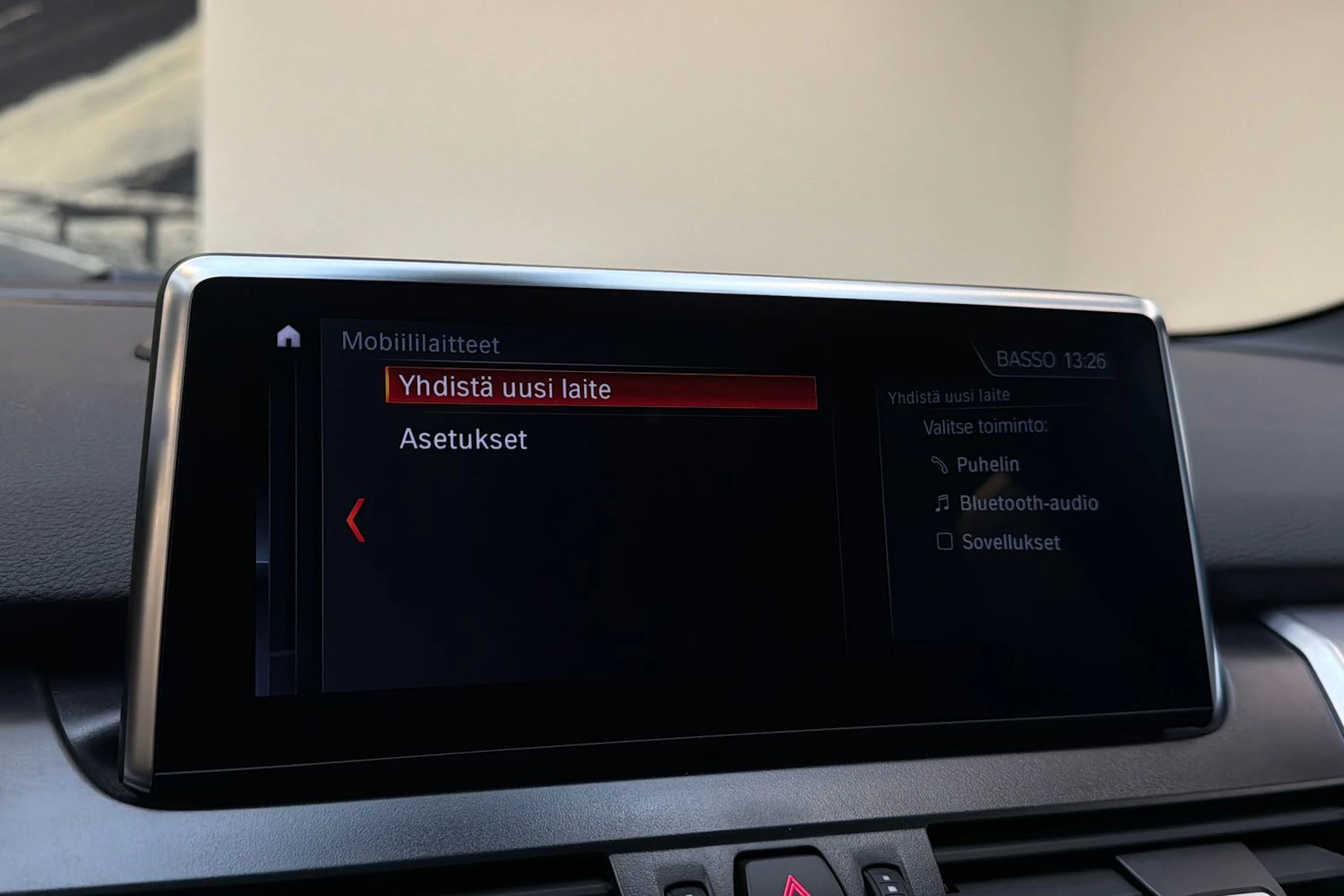 valkoinen BMW 225 2021 kuva 21.