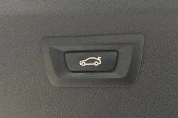 valkoinen BMW 225 2021 kuva 26.
