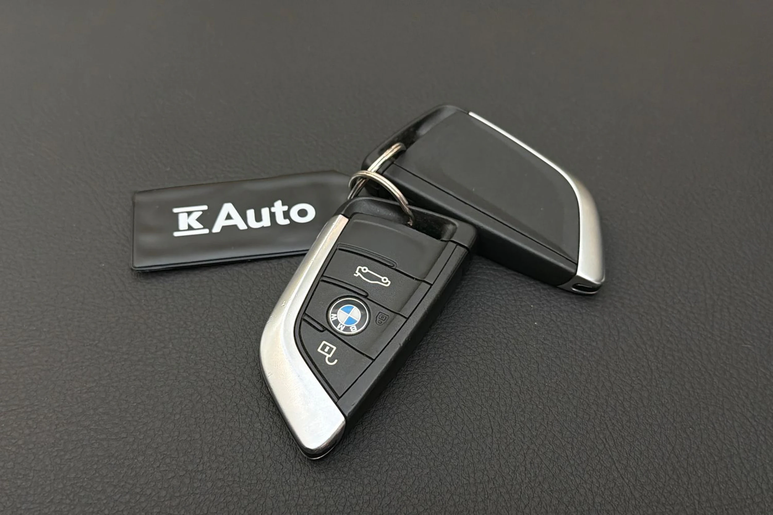valkoinen BMW 225 2021 kuva 27.