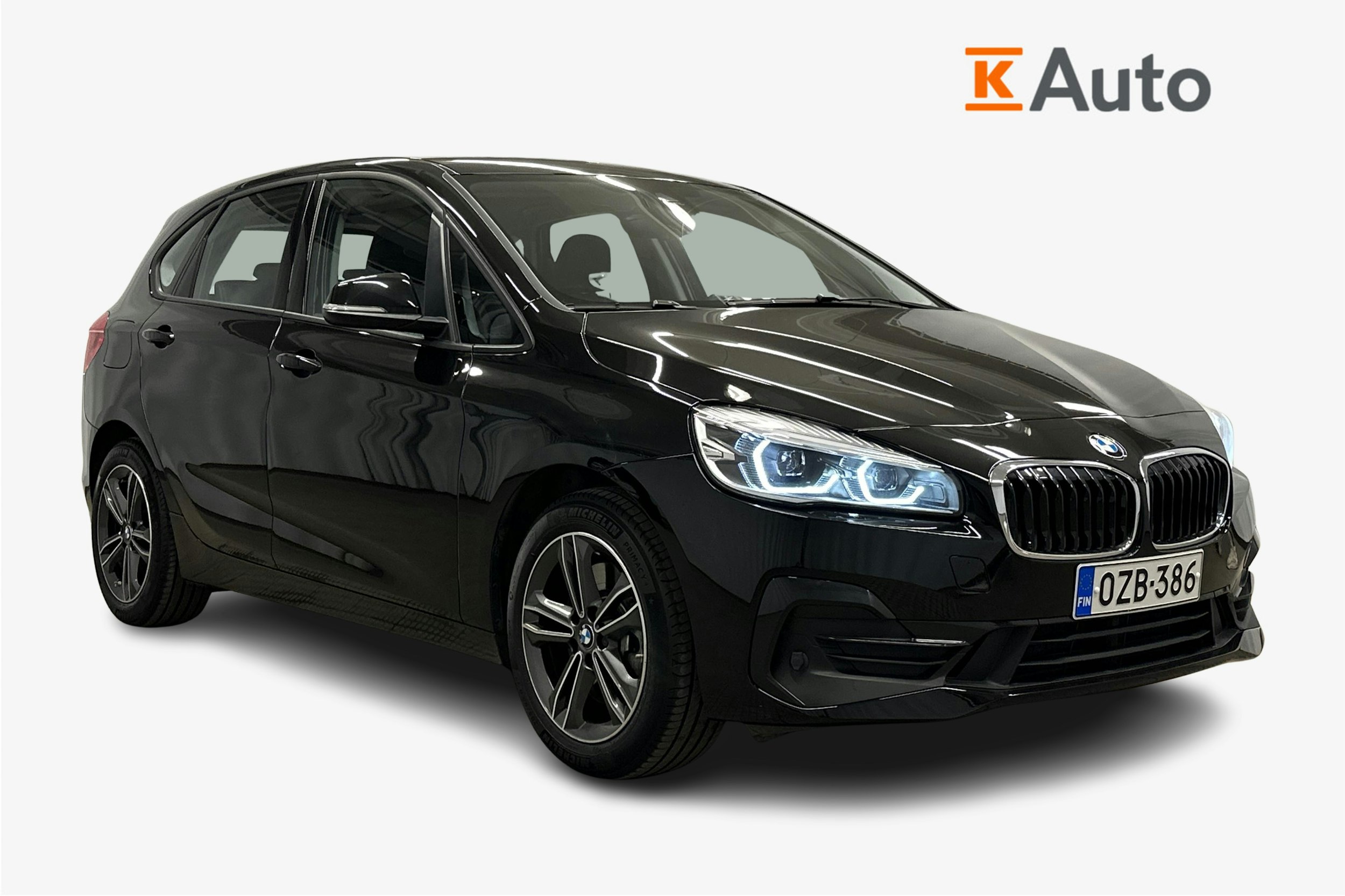 BMW 225