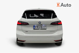 valkoinen BMW 225 2023 kuva 3.