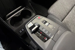 valkoinen BMW 225 2023 kuva 19.