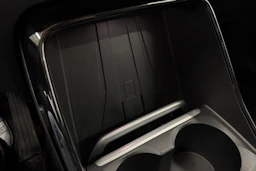 valkoinen BMW 225 2023 kuva 20.