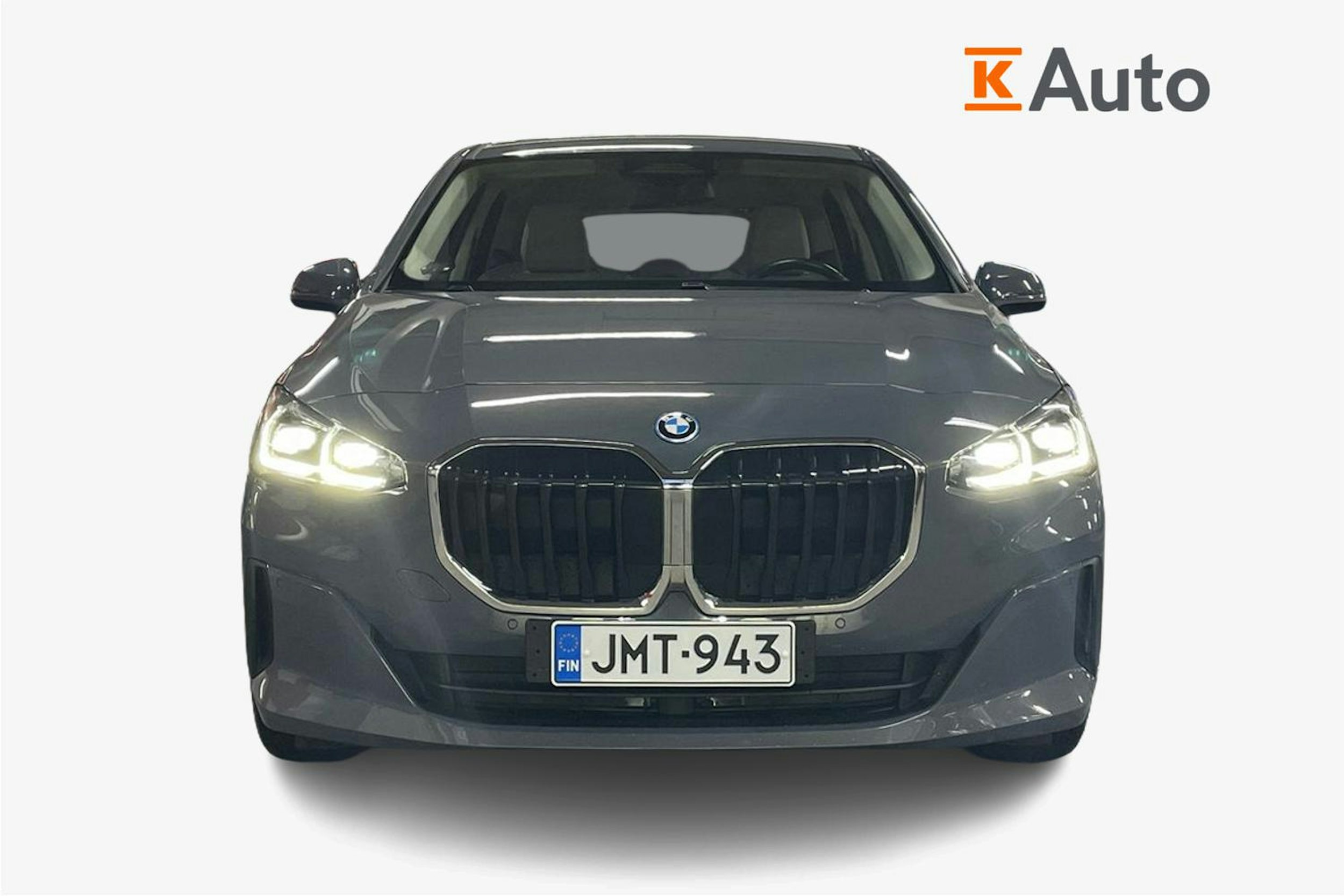 Harmaa BMW 225 2023 kuva 4.