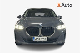 Harmaa BMW 225 2023 kuva 4.