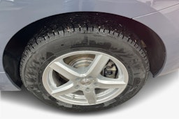 Harmaa BMW 225 2023 kuva 9.