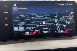 Harmaa BMW 225 2023 kuva 16.