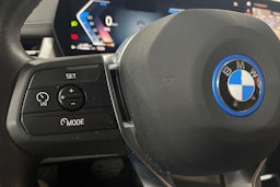 Harmaa BMW 225 2023 kuva 23.