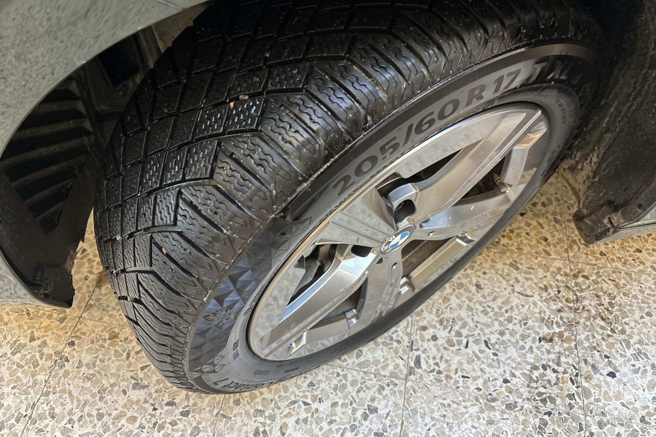 met. vihreä BMW 225 2023 kuva 13.