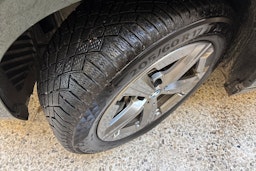 met. vihreä BMW 225 2023 kuva 13.