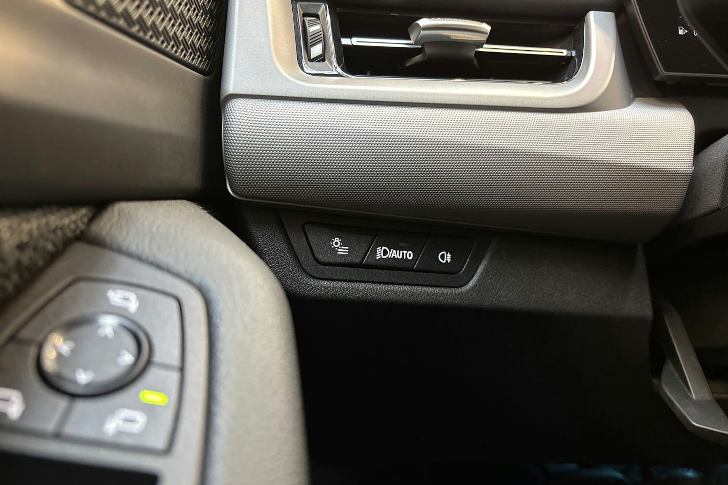 met. vihreä BMW 225 2023 kuva 21.