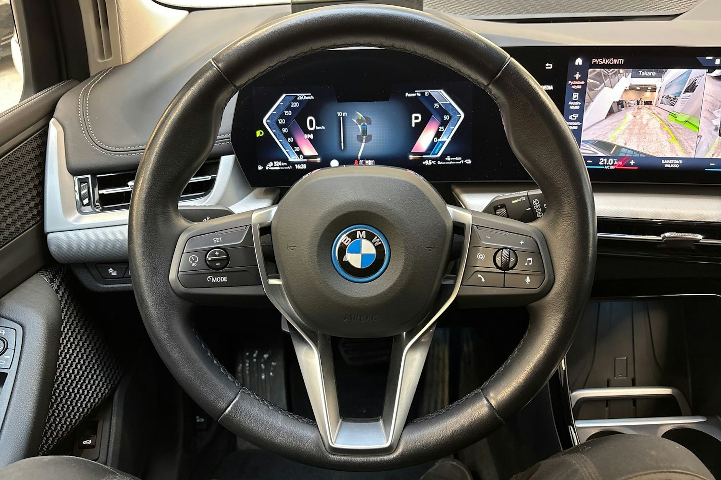 met. vihreä BMW 225 2023 kuva 22.